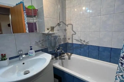 Apartament 2 camere decomandat, zonă Bâlea – Central, 2 balcoane, mobilat