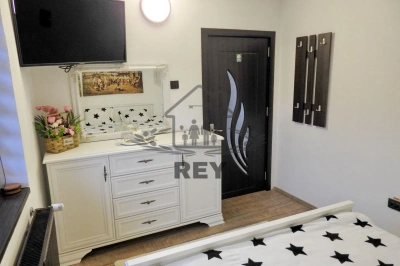 Casă de vacanță / Vilă tip pensiune de vânzare la 12 km de Sibiu – Rășinari