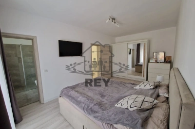 Casă modernă de vânzare în Șelimbăr, 4 camere, curte și parcare, aproape de Sibiu