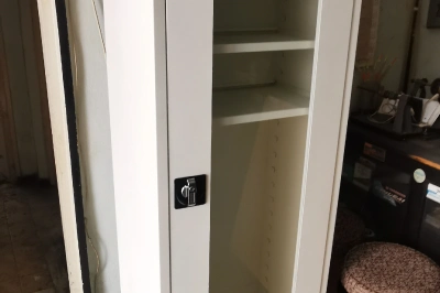 Dulap metalic farmaceutic tip display