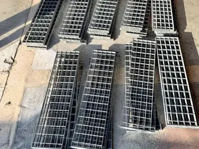 Trepte și Grătare Metalice Galvanizate la Comandă – Scări, Poduri, Platforme | Sibiu|e