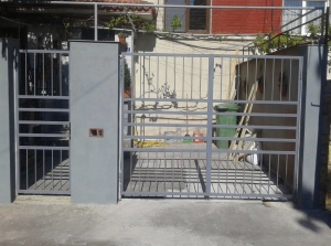 Confectii Metalice Bucuresti - Garduri si Porti Metalice|en|Metal Fabrications Buchar