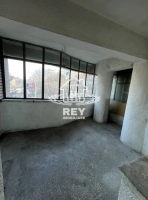 Apartament 4 camere decomandat, 4 balcoane, etaj 1, zona Bâlea Central Sibiu|en|Detac