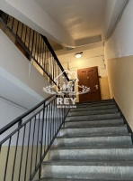Apartament 4 camere decomandat, 4 balcoane, etaj 1, zona Bâlea Central Sibiu|en|Detac