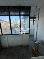 Apartament 4 camere decomandat, 4 balcoane, etaj 1, zona Bâlea Central Sibiu|en|Detac