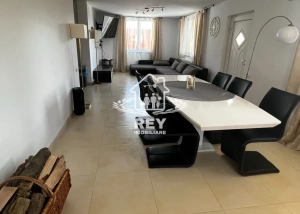 Vilă / cabană Păltiniș cu piscină încălzită | 10 camere | business la cheie|en|Villa