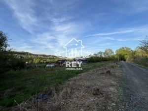 Teren 1250 mp Cisnădioara | 2 fnturi stradale | PUZ în lucru | apape de asfalt|en