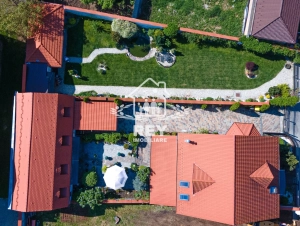Casă vilă de vânzare Șelimbăr Sibiu 6 camere, teren 863 mp, garaj, ideală 2 familii|en