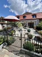 Casă vilă de vânzare Șelimbăr Sibiu 6 camere, teren 863 mp, garaj, ideală 2 familii|en