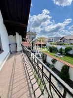 Casă vilă de vânzare Șelimbăr Sibiu 6 camere, teren 863 mp, garaj, ideală 2 familii|en