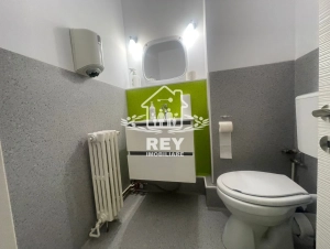 Spațiu comercial de vânzare Sibiu central 80 mp, parter, 5 camere, ideal cabinet sau biuri
