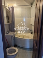 Apartament 3 camere Cisnădie central, etaj 2, decomandat, mobilat, 46 mp|en|3-om ap