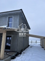 Casă individuală Șura Mică Sibiu 5 camere, teren 500 mp, pompă de căldură, fotovoltaice