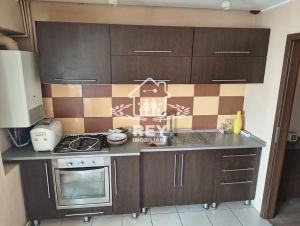 Apartament 3 camere Sibiu Terezian mansardă pe 2 niveluri, 70 mp, 2 băi|en|3-om apa