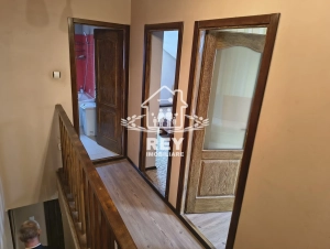 Apartament 3 camere Sibiu Terezian mansardă pe 2 niveluri, 70 mp, 2 băi|en|3-om apa