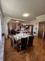 Apartament 3 camere Sibiu Luptei, 87 mp, mansardă, balcon, preț avantajos|en|3-om a