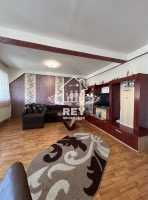 Apartament 3 camere Sibiu Luptei, 87 mp, mansardă, balcon, preț avantajos|en|3-om a