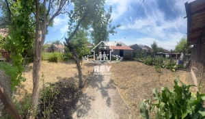Casă de vânzare Sibiu Terezian, teren 468 mp, renovabilă, ideală investiție|en|House