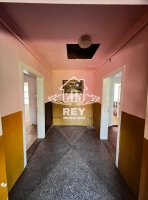 Casă de vânzare Sibiu Terezian, teren 468 mp, renovabilă, ideală investiție|en|House