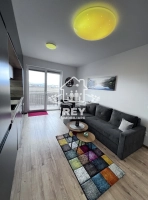 Apartament 2 camere premium Turnișor Sibiu, mobilat complet, parcare, vedere munți|en