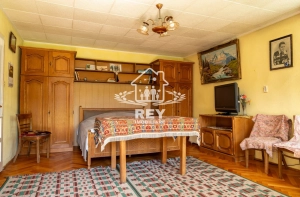 Casă single 8 camere teren 952 mp Terezian Sibiu, apape de centru|en|Single house 8