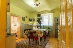 Casă single 8 camere teren 952 mp Terezian Sibiu, apape de centru|en|Single house 8