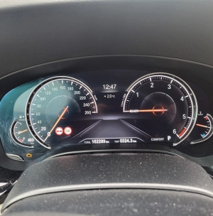 Vând urgent Bmw 530 d|en|I am selling my BMW 530d urgently.|/enhu|Sürgősen elad