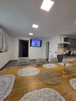 Cabana Baia Mare (Bușag) | Jacuzzi | 5 dormitoare | 10-12 pers | Regim hotelier|en|Ba