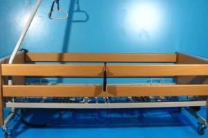 Pat electric pentru ingrijire pacienti cu trei sectiunii 