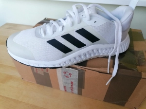 Adidas Everyset IF3200 pantofi sport albi unisex sala fitness training marimea 40 noi in cutie