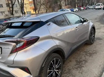 Toyota C-HR Hybrid 2019 – automat, 50.000 km, full, stare excelentă