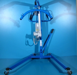 Macara pentru ridicarea si transportul pacientilor |en|Crane for lifting and transpor