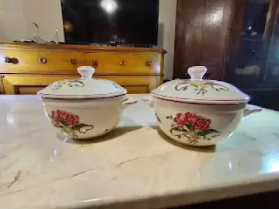 Doua vase cu capac ceramica antica saint amand