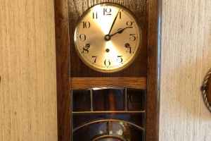 Reparații pendule și ceasuri mecanice – perete, podea, șemineu