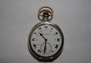 Reparații pendule și ceasuri mecanice – perete, podea, șemineu|en|Repairs of pendulum