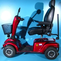 Scuter electric batrani