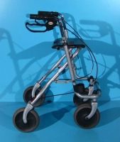 Cadru de mers cu ti |en|Wheeled walking frame|/enhu|Kerekes járókeret|/hu
