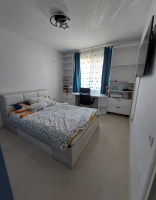 Vand apartament cu curte|en|Apartment for sale with yard|/enhu|Lakás eladó udva