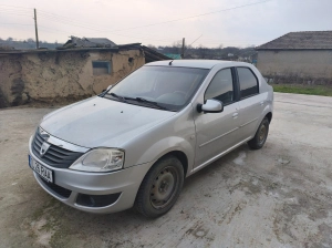 Dacia Logan 1.6 Benzină, 151.000 km, jante + set ți vară incluse|en|mania|/en
