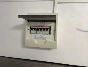 Servicii Electrice: instalatii si mentenanta preventiva|en|Electrical Services: insta