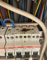 Servicii Electrice: instalatii si mentenanta preventiva|en|Electrical Services: insta