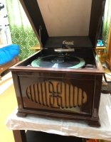 Reparații patefoane și gramofone – orice model, prețuri accesibile|en|Turntable repai