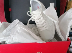 Adidasi tenesi sneakers din piele ecologica Hugo Boss, model Morrie Tenn alb, marimea 40 - ORI