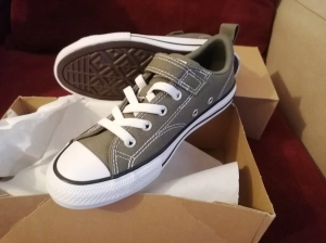 TENESI CONVERSE COPII MARIMEA 34 - 35 - BAIAT FATA UNISEX CHUCK TAYLOR all star malden - ORIGI
