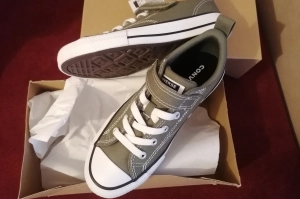 TENESI CONVERSE COPII MARIMEA 34 - 35 - BAIAT FATA UNISEX CHUCK TAYLOR all star malden - ORIGINALI