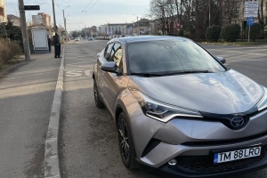 Vând Toyota C-HR Hybrid