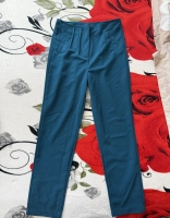 Vând chițe de vară și pantaloni ocazie |en|Selling second-hand summer dresses and p