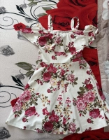 Vând chițe de vară și pantaloni ocazie |en|Selling second-hand summer dresses and p