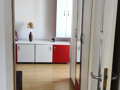 Ofer spre inchiriere apartament confort 2