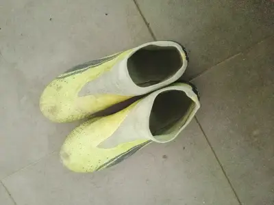 Ghete fotbal, stare bună, puțin folosite